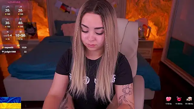 SusieWood's Live XXX Chat
