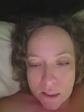 julimonroe's Live XXX Chat