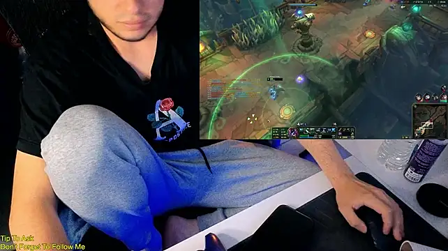 Онлайн чат XXX StickyJoystick