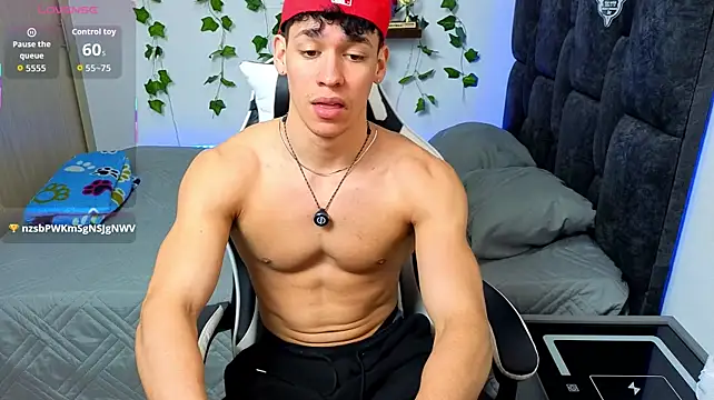 Luke_Muscle 现场XXX聊天