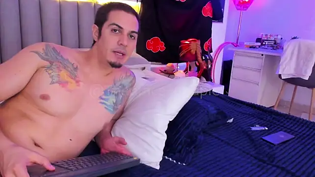 Chat +18 de theoffice_couple ao vivo