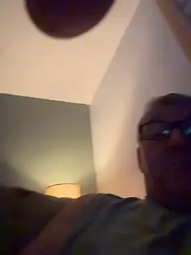 Chat +18 de capitaine111 ao vivo