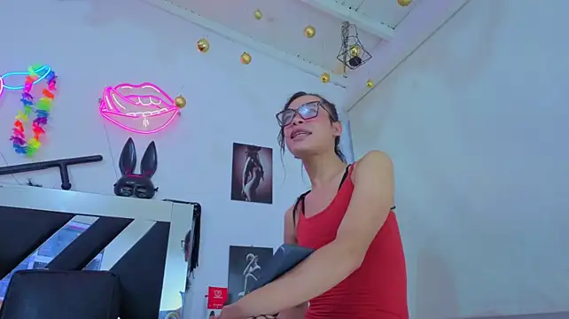 XXX chat uživo modela karla_slut_dirty