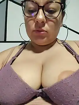 XXX chat uživo modela sakotodika