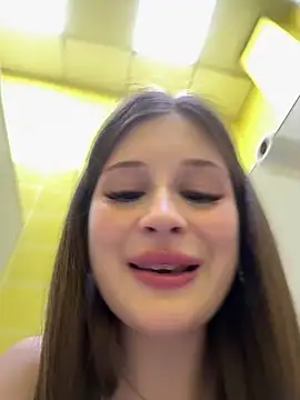 sukidaa – Naživo XXX chat