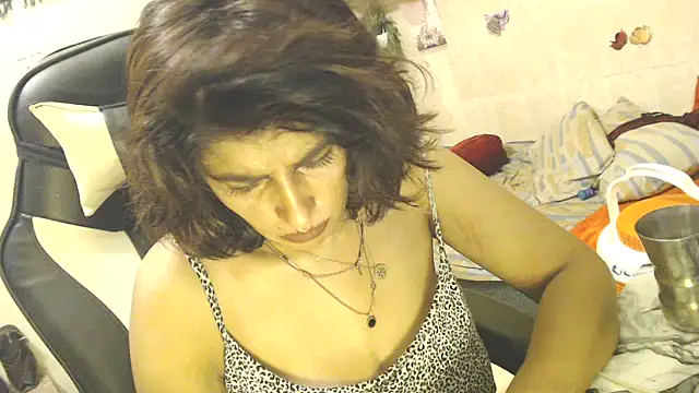 Show modela Isabella_Martin na web-kameri