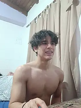 צ'אט XXX בשידור חי של Sempai_Moon