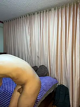 Bryanwild's Live XXX Chat