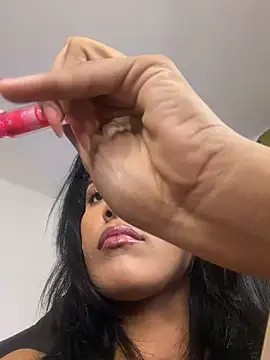 Julieta_turner – Naživo XXX chat