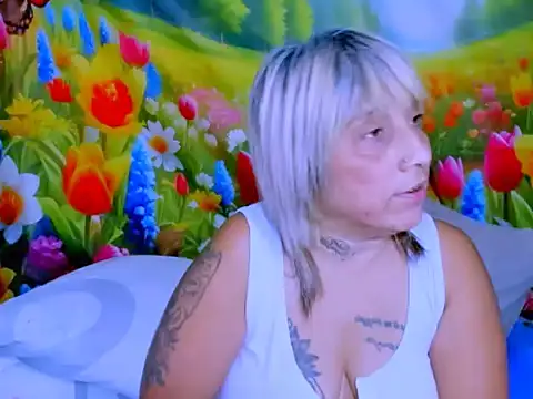 indianroxy Chat XXX live