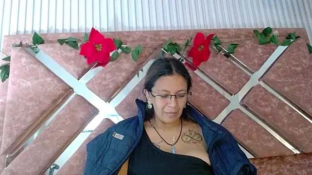 sami29_'s Live XXX Chat