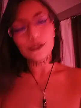 Chat XXX en directo de LucyCherry69