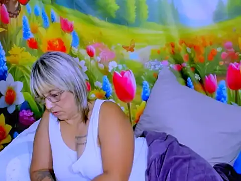 Živý XXX chat indianroxy