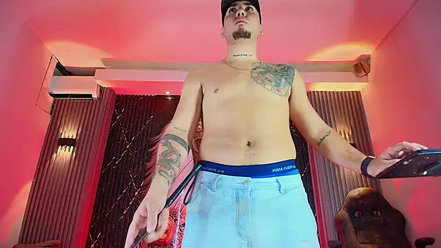 The_Boy_King_ Adlı Modelin Canlı XXX Sohbeti