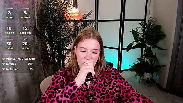 دردشة Lola_Blush الجنسية المباشرة