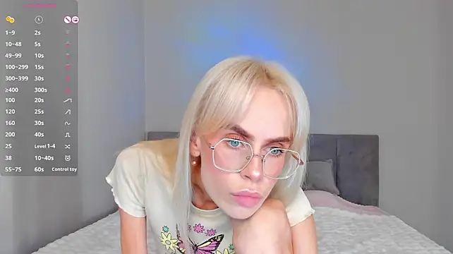 bellatipn Live XXX chat