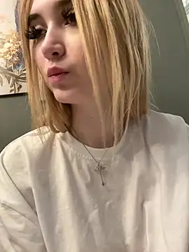 MarlboroWeb Live XXX-chat