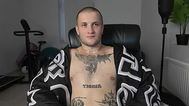Igor_Wilde élő XXX-chatje