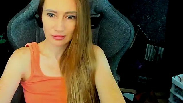 دردشة JessFoxxx الجنسية المباشرة