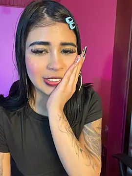 -Brittanny's Live XXX Chat