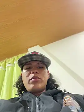 XXX chat uživo modela masterday777