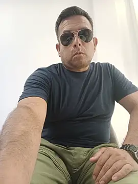 chicoguapo8's Live XXX Chat
