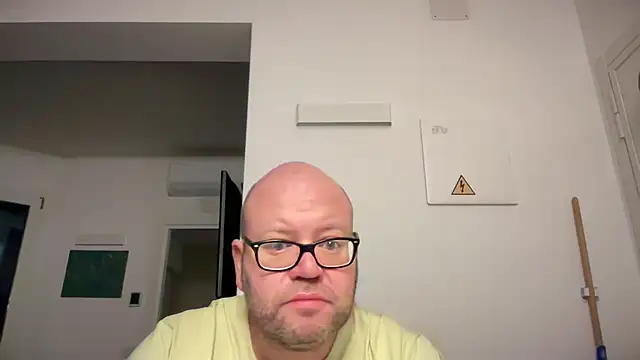 Živý XXX chat theitalianbear