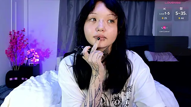 Lein_Bone লাইভ XXX চ্যাট
