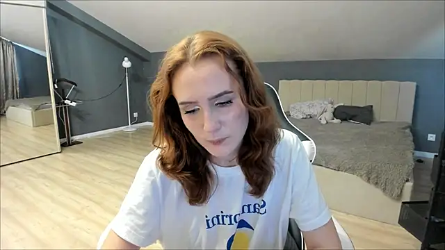 Ari_mon's Live XXX Chat