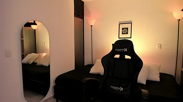 ChloeMoreti Chat XXX in diretta