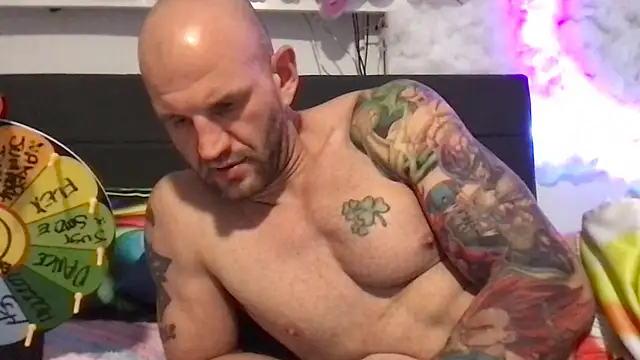 brianomally – Naživo XXX chat