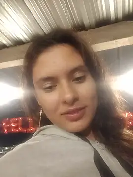 BellaaGrace Adlı Modelin Canlı XXX Sohbeti