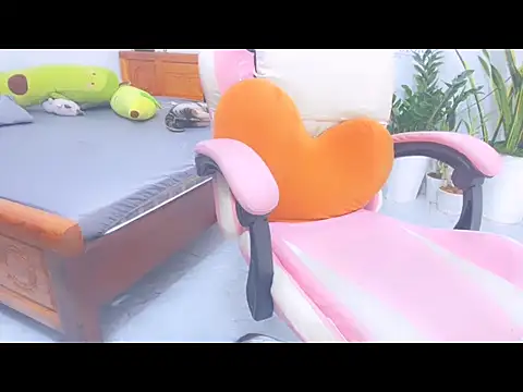 Asian-momy Chat XXX in diretta