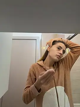 InnesBella Live XXX-chat