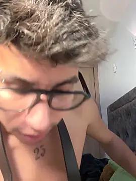 Chat +18 de Jack_Frostt ao vivo