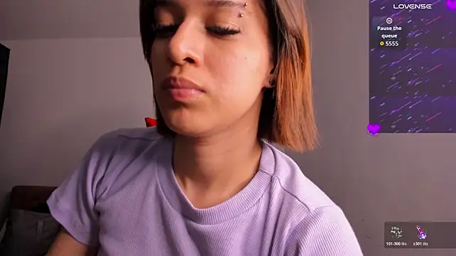 צ'אט XXX בשידור חי של EllieCarter_
