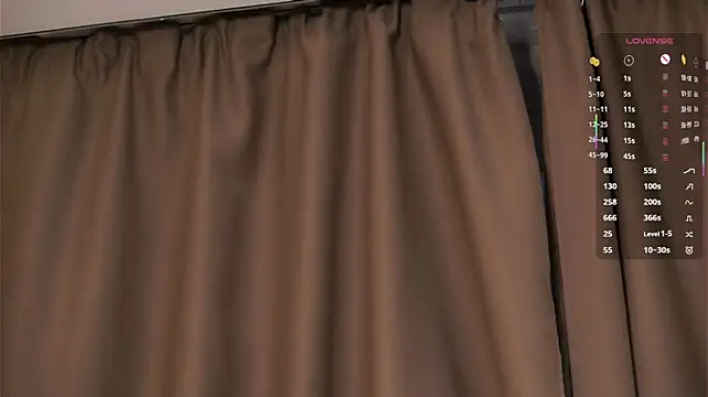 Онлайн чат XXX JaclynAronow