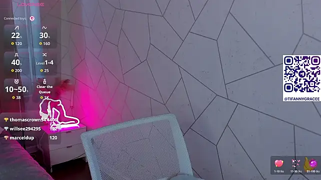 XXX chat uživo modela Tiffany-Grace