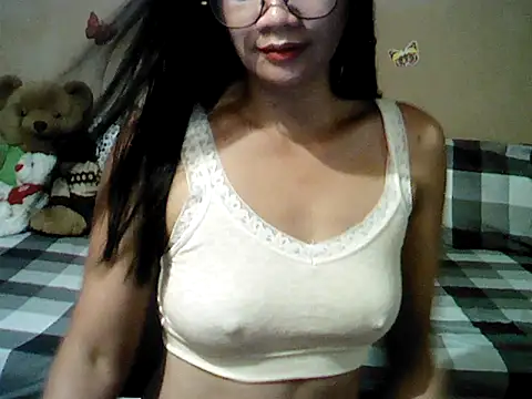 XXX chat uživo modela Mia_Rein
