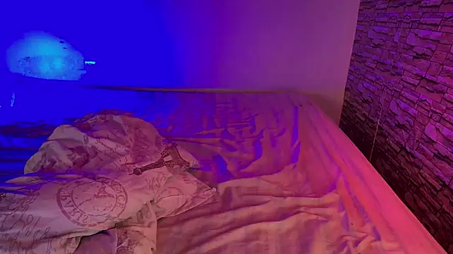 xFemboyToy Chat XXX in diretta