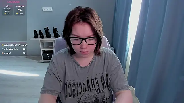 Emily_Amorre Chat XXX in diretta