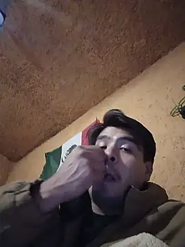 Chat +18 de coronel5002 ao vivo