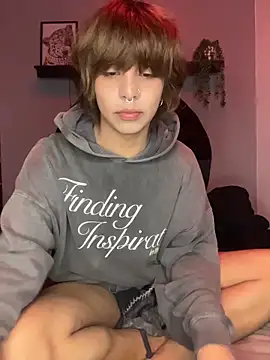Aronn_44 Adlı Modelin Canlı XXX Sohbeti