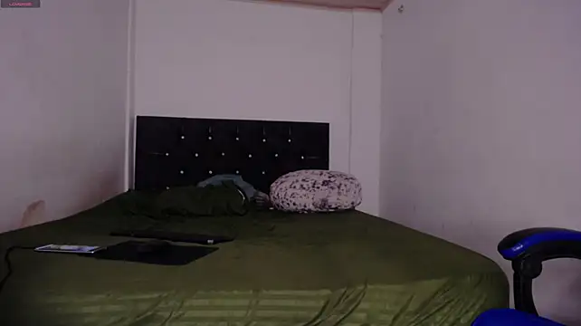AlphaMarco live XXX chat