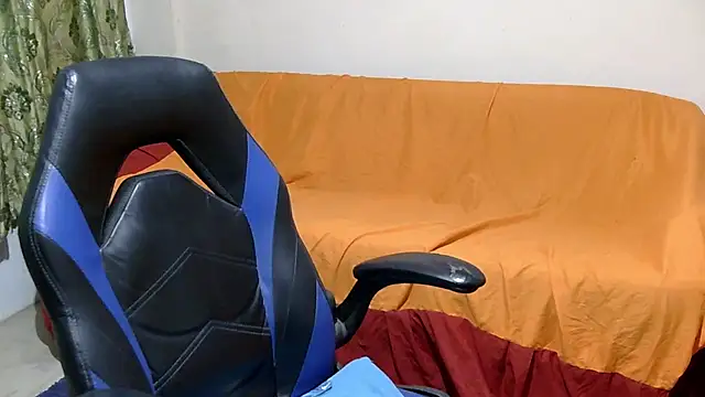 Darkkras Chat XXX in diretta