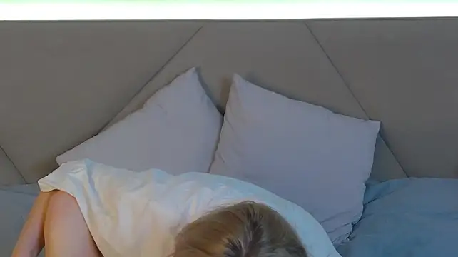 MarianeSun's Live XXX Chat