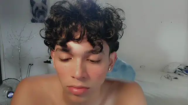 Chat XXX en directo de FUNNY_DICK_