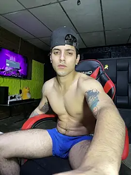AlessandroAGT – Naživo XXX chat