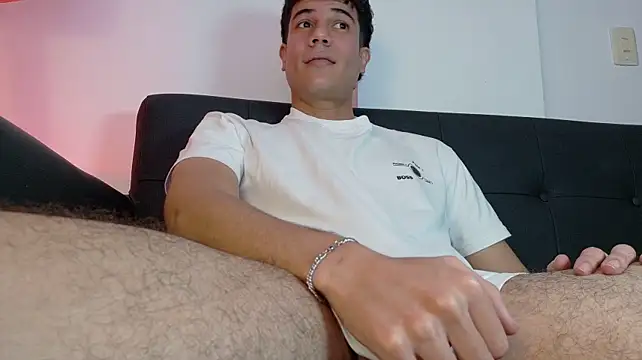 Derek_stud_ élő XXX-chatje