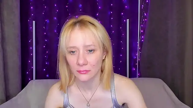 Chat XXX en directo de NikaBond